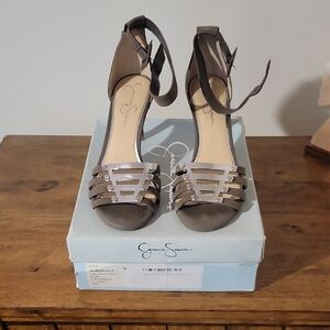 Jessica Simpson Women's Brown Sandals